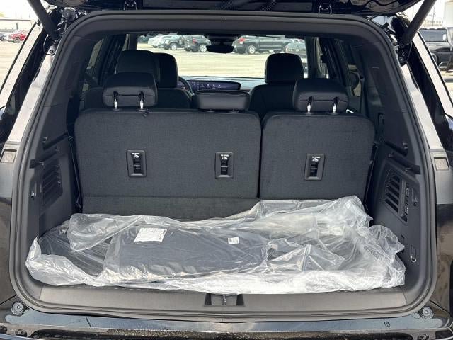 New 2026 Buick Enclave Sport Touring w/ Power Package AWD/4WD image 8