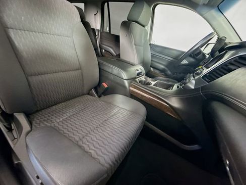 Used 2019 Chevrolet Tahoe LS AWD/4WD image 28