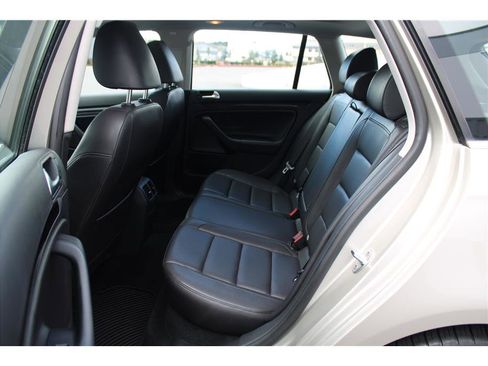 Used 2013 Volkswagen Jetta TDI image 12