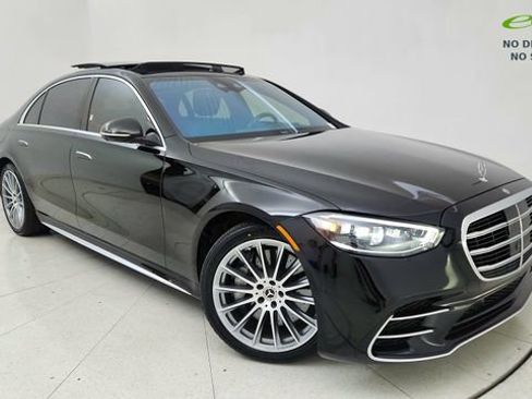 Used 2023 Mercedes-Benz S 500 4MATIC image 1