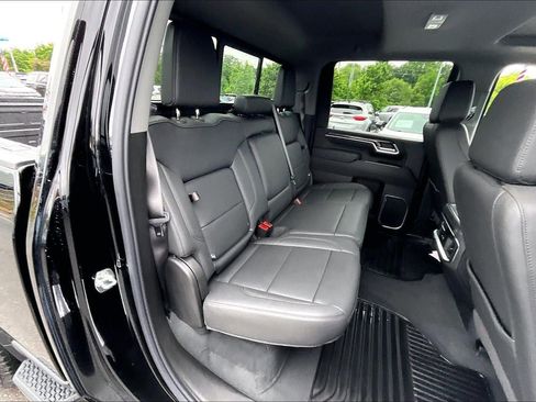 Used 2026 Chevrolet Silverado 2500 LTZ w/ LTZ Convenience Package AWD/4WD image 23