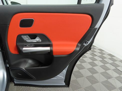 Certified 2025 Mercedes-Benz GLA 35 AMG 4MATIC image 27