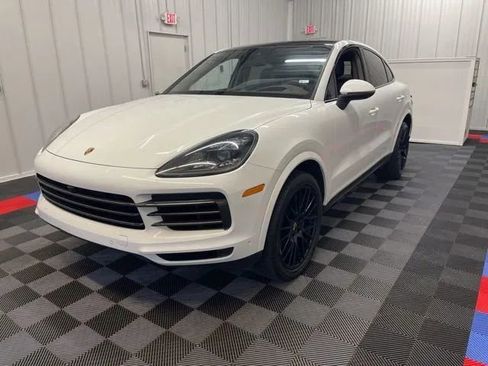 Used 2022 Porsche Cayenne S AWD/4WD image 6