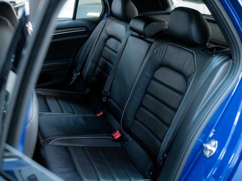 Used 2018 Volkswagen Golf R 4-Door image 72