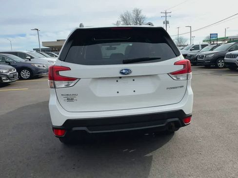 Certified 2023 Subaru Forester Limited image 7