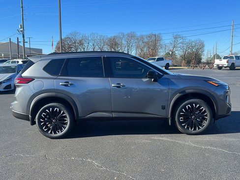 New 2026 Nissan Rogue SV image 4