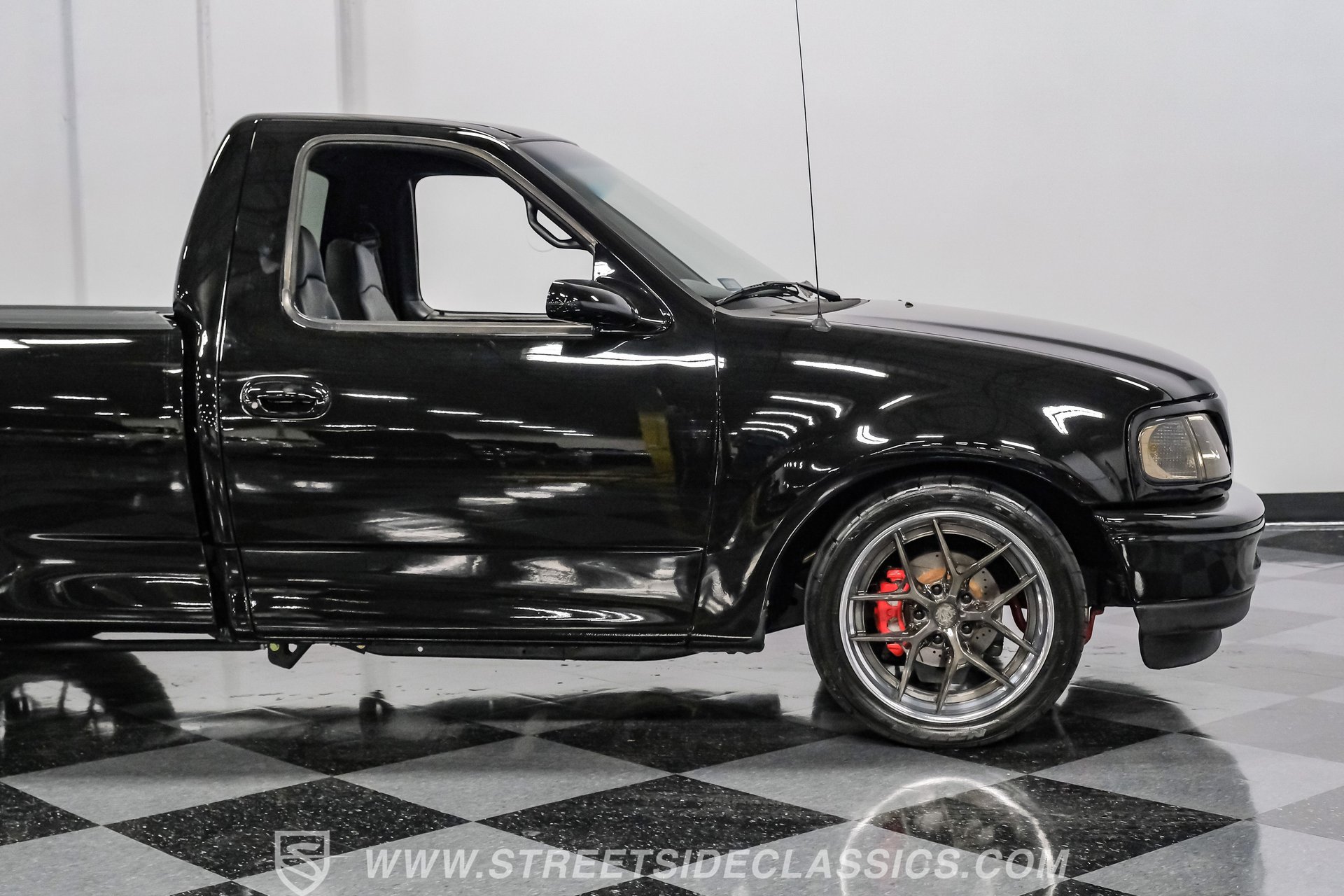 Used 1998 Ford F150 2WD Regular Cab image 30