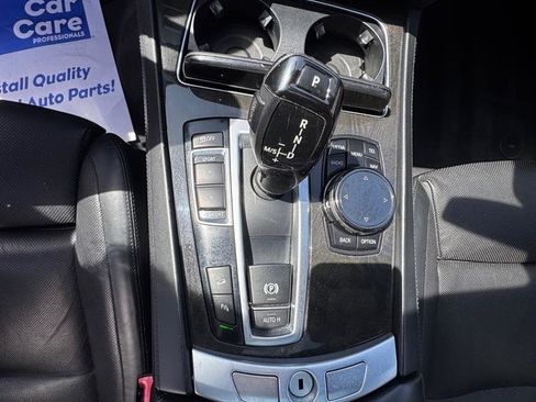 Used 2014 BMW 750Li xDrive image 16