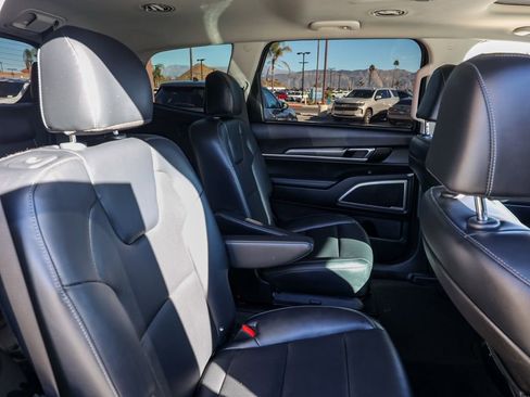 Used 2022 Kia Telluride S image 18