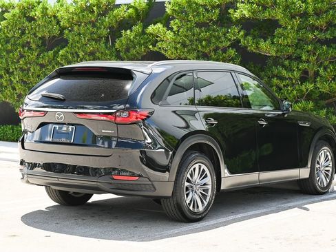 Used 2025 MAZDA CX-90 3.3 Turbo w/ Preferred Package image 4