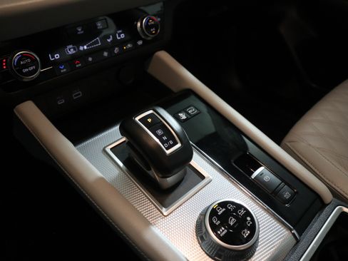 Used 2024 Mitsubishi Outlander SEL image 25