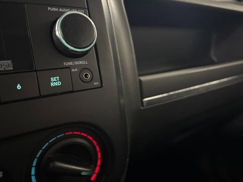 Used 2009 Jeep Patriot Sport image 31