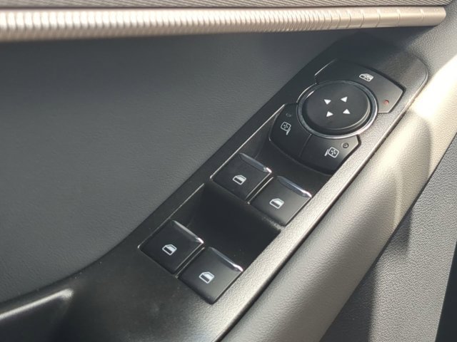 Used 2025 Ford Explorer Active RWD image 23