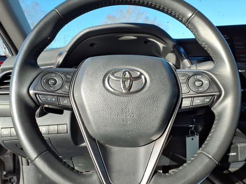 Used 2024 Toyota Camry SE image 23