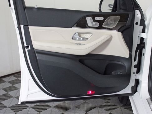 Certified 2026 Mercedes-Benz GLE 450 4MATIC image 11