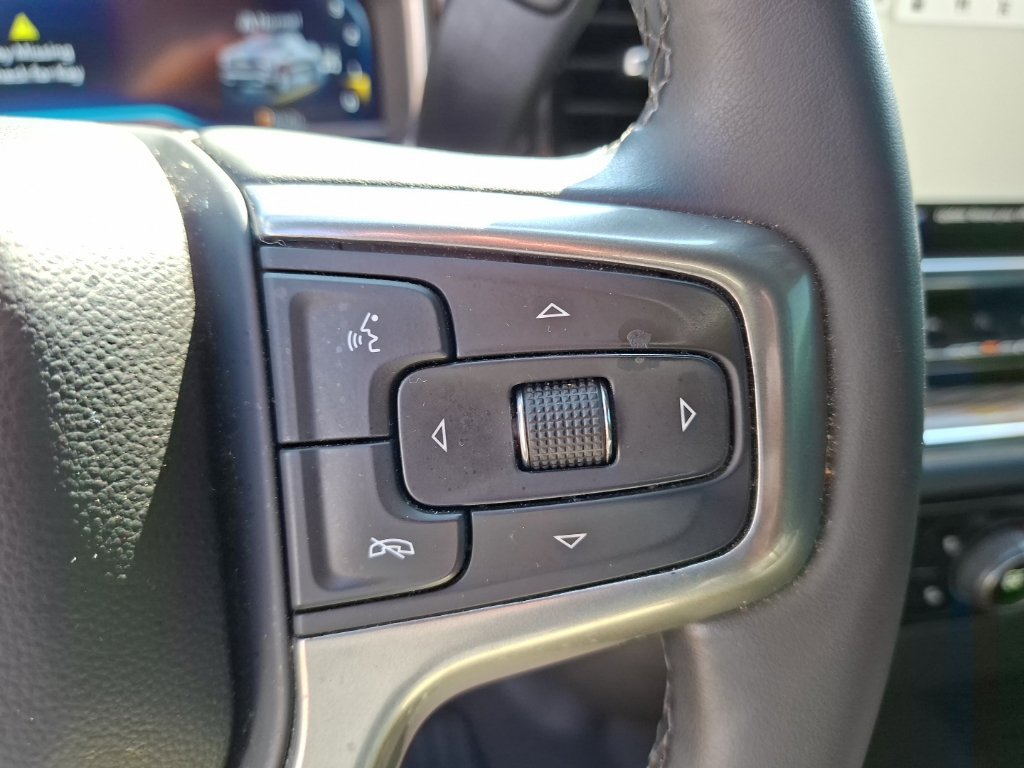 Used 2023 Chevrolet Silverado 1500 LT AWD/4WD image 19