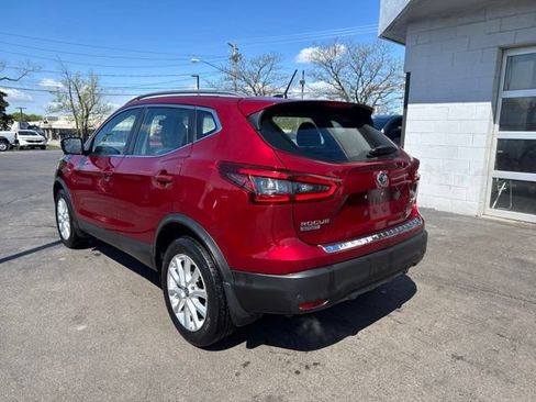 Used 2021 Nissan Rogue Sport SV w/ Technology Package AWD/4WD image 4