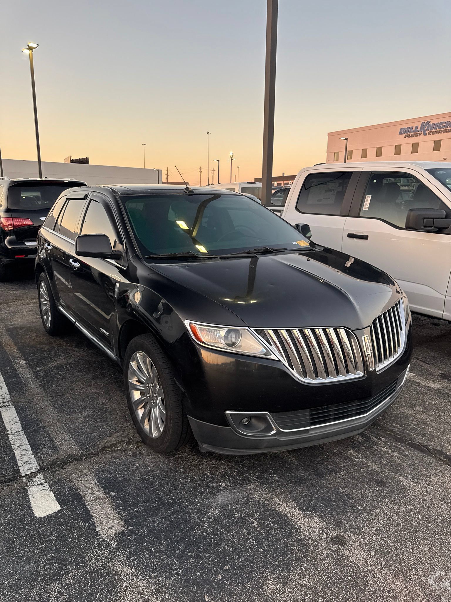 Used 2011 Lincoln MKX 2WD w/ 102A Rapid Spec Order Code image 2