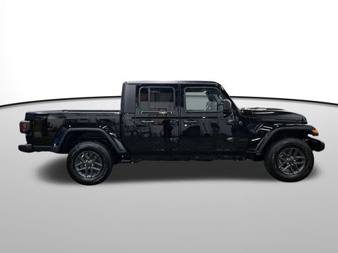 New 2026 Jeep Gladiator Sport image 7