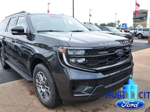 New 2026 Ford Expedition Max Active RWD image 7