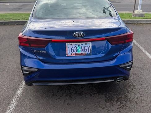 Used 2019 Kia Forte LXS FWD image 5