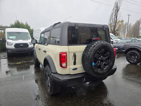 New 2025 Ford Bronco Big Bend w/ Black Diamond Package image 7