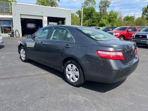 Used 2007 Toyota Camry LE FWD image 4
