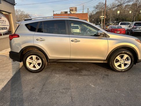Used 2014 Toyota RAV4 XLE image 7