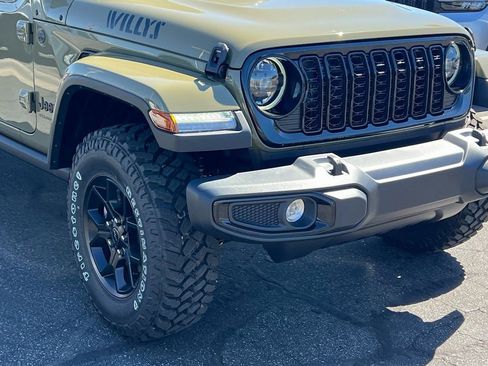 New 2025 Jeep Gladiator Willys image 9