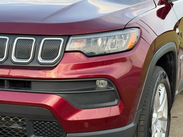 Used 2022 Jeep Compass Latitude w/ Convenience Group AWD/4WD image 8
