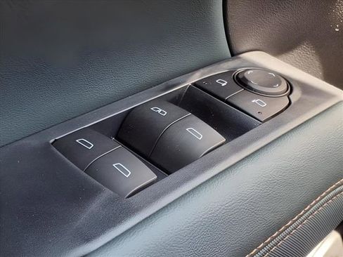 New 2026 GMC Terrain AT4 w/ Technology Package II image 18