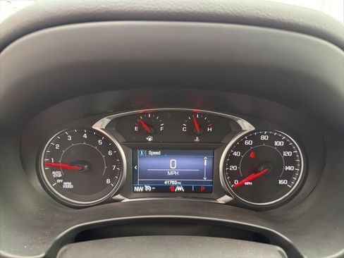 Used 2023 GMC Terrain SLE w/ Driver Convenience Package image 12