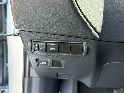 Certified 2024 Toyota Corolla Cross XLE w/ Convenience Package FWD image 24
