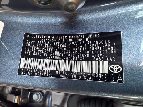 Used 2016 Toyota Corolla LE FWD image 27
