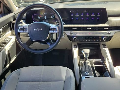 Certified 2025 Kia Telluride EX FWD image 15