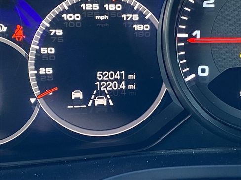 Used 2022 Porsche Cayenne S image 12