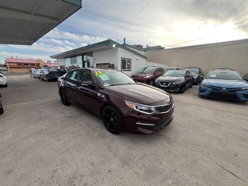 Used 2016 Kia Optima LX w/ Technology Package FWD image 2