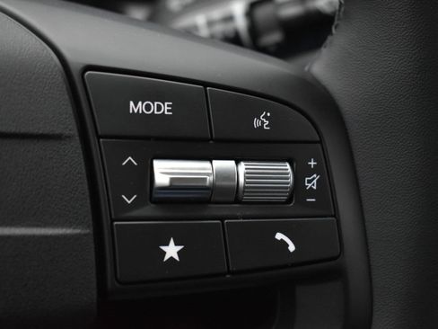 Used 2025 Kia K4 EX image 18