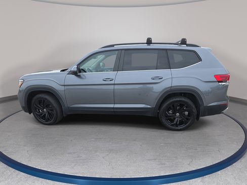 Used 2023 Volkswagen Atlas SE w/ Black Wheel Package AWD/4WD image 8