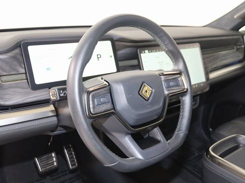 Used 2022 Rivian R1S Launch Edition image 7