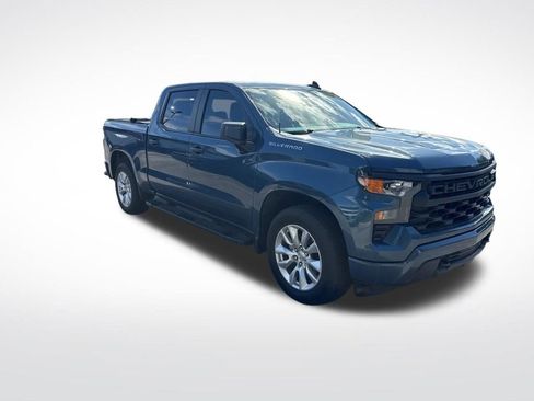 Used 2024 Chevrolet Silverado 1500 Custom image 2