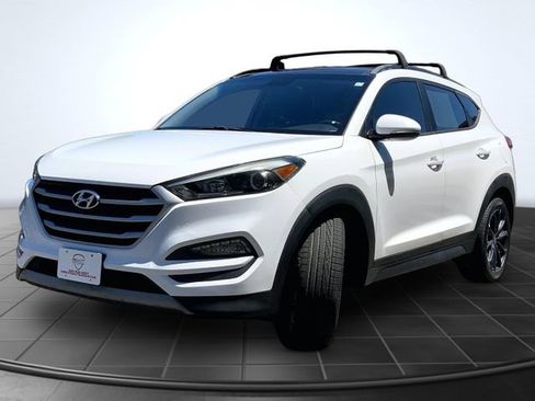 Used 2017 Hyundai Tucson Night FWD image 4