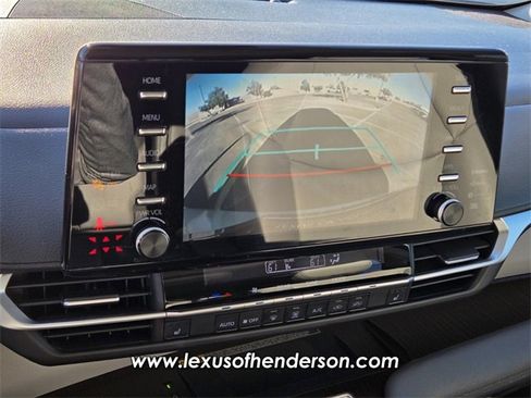 Used 2022 Toyota Sienna XLE image 25