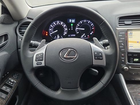Used 2014 Lexus IS 250C image 23