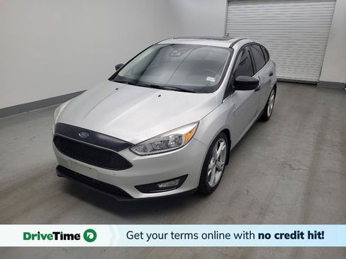 Used 2016 Ford Focus Titanium w/ Titanium Technology Package FWD image 1