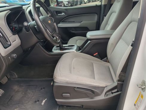 Used 2018 Chevrolet Colorado LT image 11