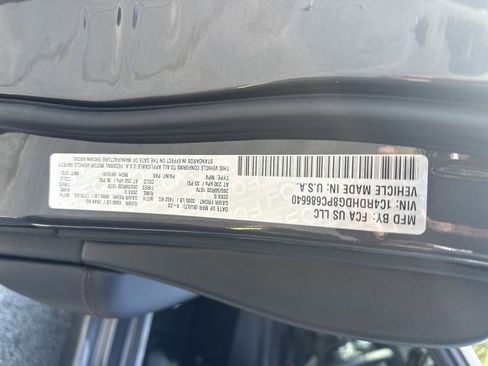 Used 2023 Dodge Durango GT image 37