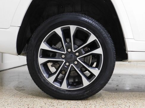 Used 2022 Jeep Grand Cherokee L Overland w/ Luxury Tech Group IV image 98