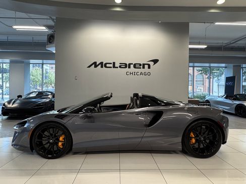 New 2026 McLaren Artura Spider image 4
