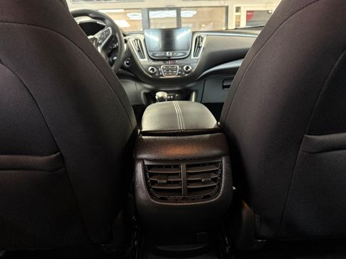 Used 2022 Chevrolet Malibu LT FWD image 23